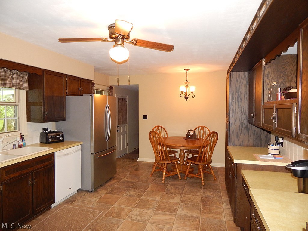 4634 Poe Road Medina, OH 44256 - Photo 3 of 23 Gallery Image 3