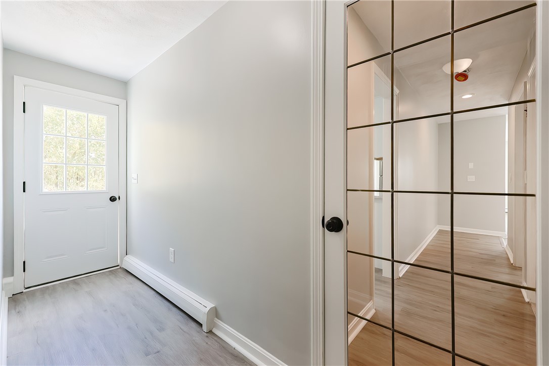 312 Wakefield Street West Warwick, RI 02893 - Photo 15 of 38