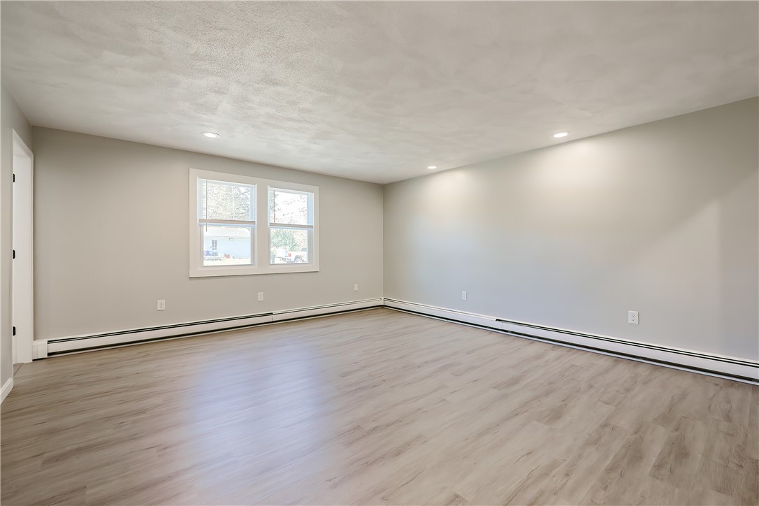 312 Wakefield Street West Warwick, RI 02893 - Photo 16 of 38