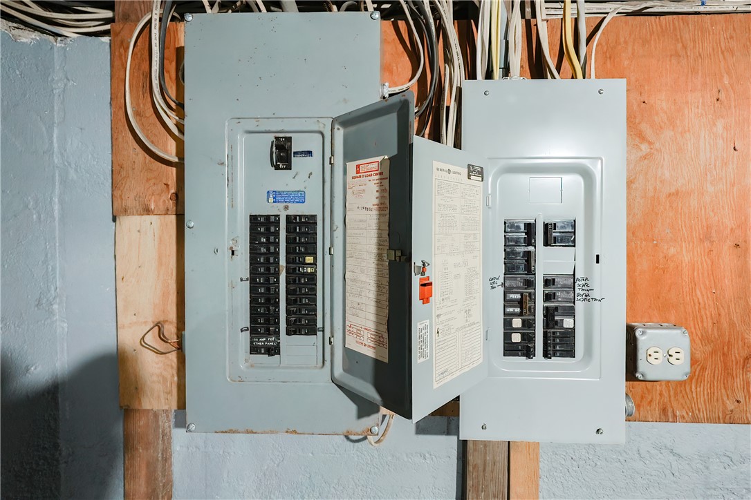 312 Wakefield Street West Warwick, RI 02893 - Photo 24 of 38