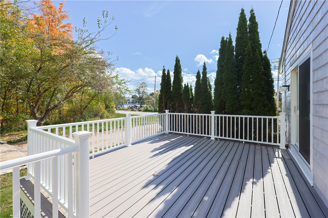 312 Wakefield Street West Warwick, RI 02893 - Photo 31 of 38