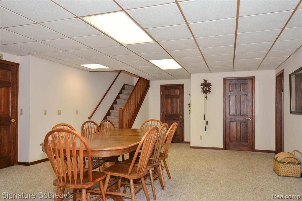 8463 Hartland Road Fenton, MI 48430 - Photo 31 of 54