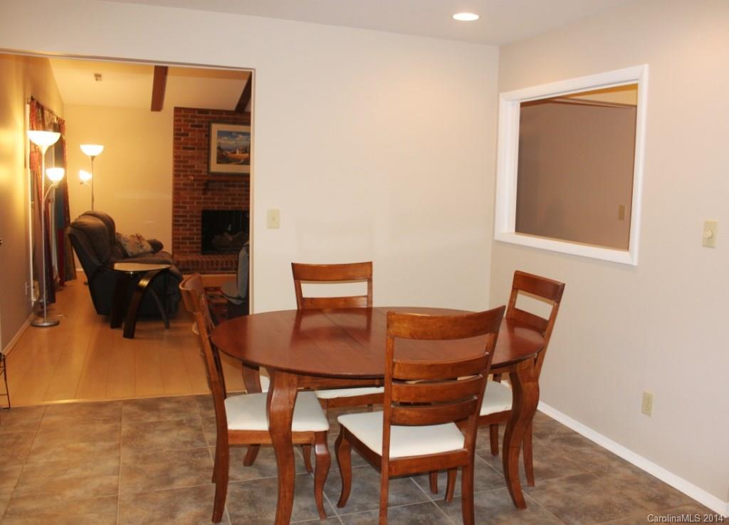 10443 Sardis Oaks Road Charlotte, NC 28270 - Photo 4 of 16