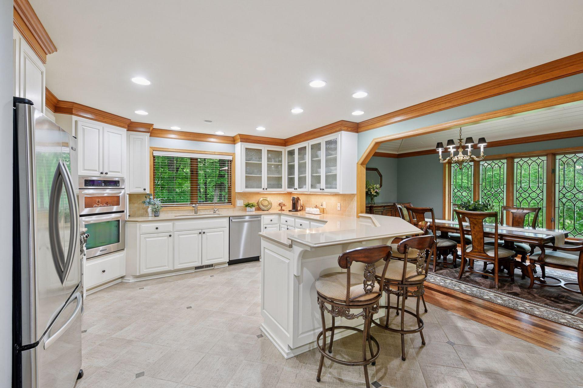 19435 Cottagewood Road Deephaven, MN 55331 - Photo 8 of 31