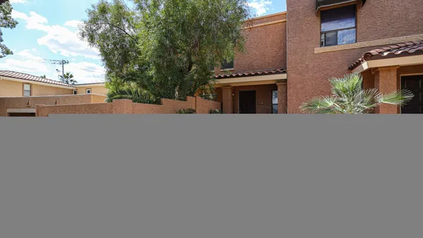$1,695 | 10410 North 7th Place, Unit 2, Phoenix, AZ 85020