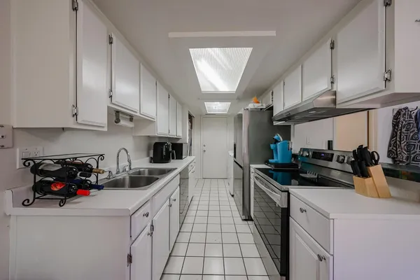 $1,695 | 10410 North 7th Place, Unit 2, Phoenix, AZ 85020