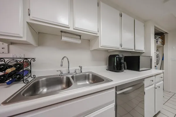 $1,695 | 10410 North 7th Place, Unit 2, Phoenix, AZ 85020