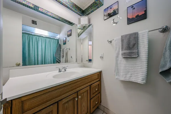 $1,695 | 10410 North 7th Place, Unit 2, Phoenix, AZ 85020