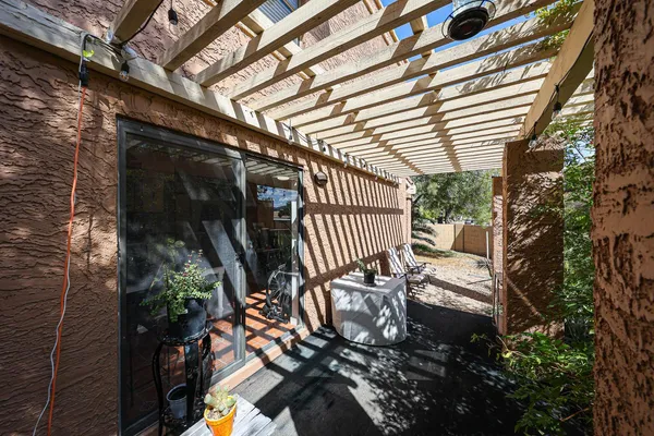 $1,695 | 10410 North 7th Place, Unit 2, Phoenix, AZ 85020