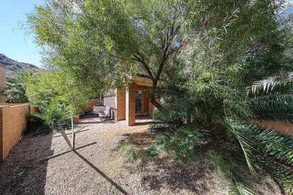 $1,695 | 10410 North 7th Place, Unit 2, Phoenix, AZ 85020