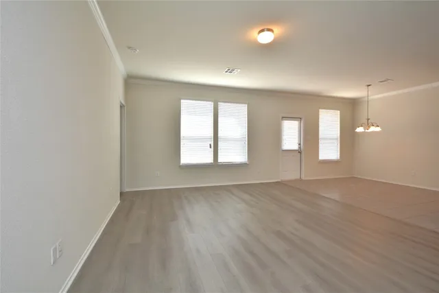 $1,900 | 113 Thrasher Cove, Leander, TX 78641