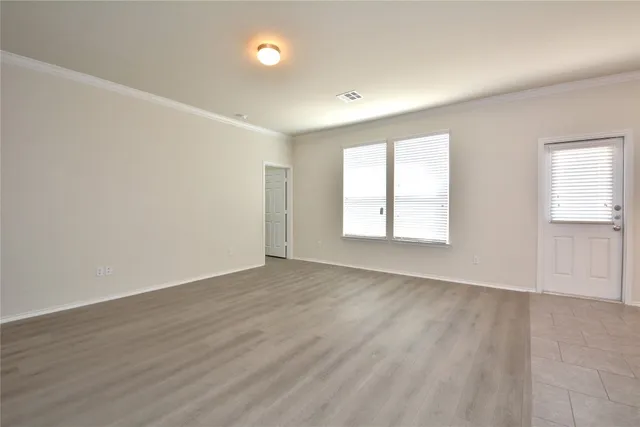 $1,900 | 113 Thrasher Cove, Leander, TX 78641