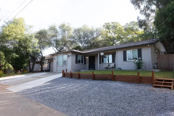 $499,999 | 214 Alta Drive, Auburn, CA 95603