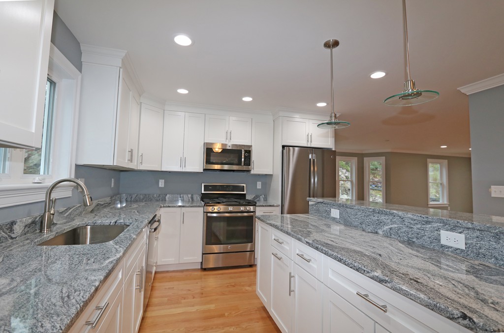 4 Cheriton Road Boston, MA 02132 - Photo 8 of 13
