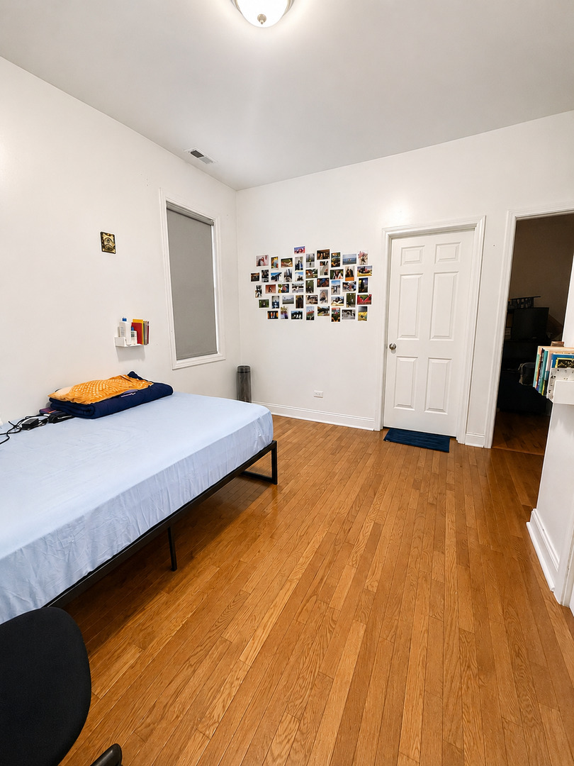 1137 West Taylor Street, Unit 4 Chicago, IL 60607 - Photo 9 of 17