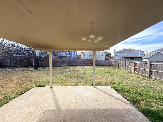 $1,950 | 1113 Greenbend Drive, Denton, TX 76210