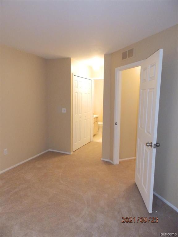 22082 Cape Cod Way, Unit 14 Farmington, MI 48336 - Photo 15 of 24