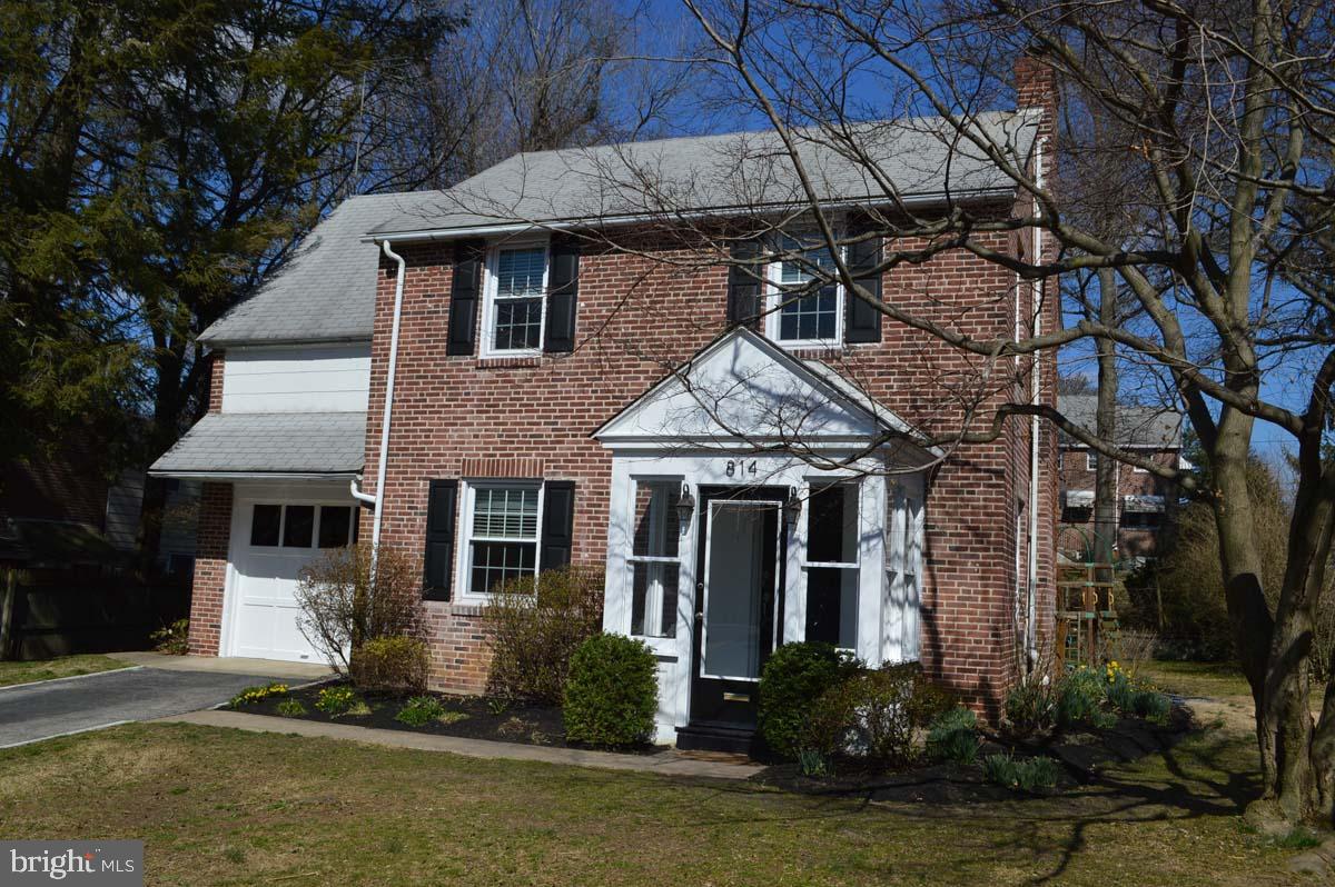 814 Pleasant Hill Road Wallingford, PA 19086 - Photo 1 of 24 Exterior front