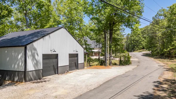 $899,000 | 267 Woodrun Drive, Middleton, TN 38052