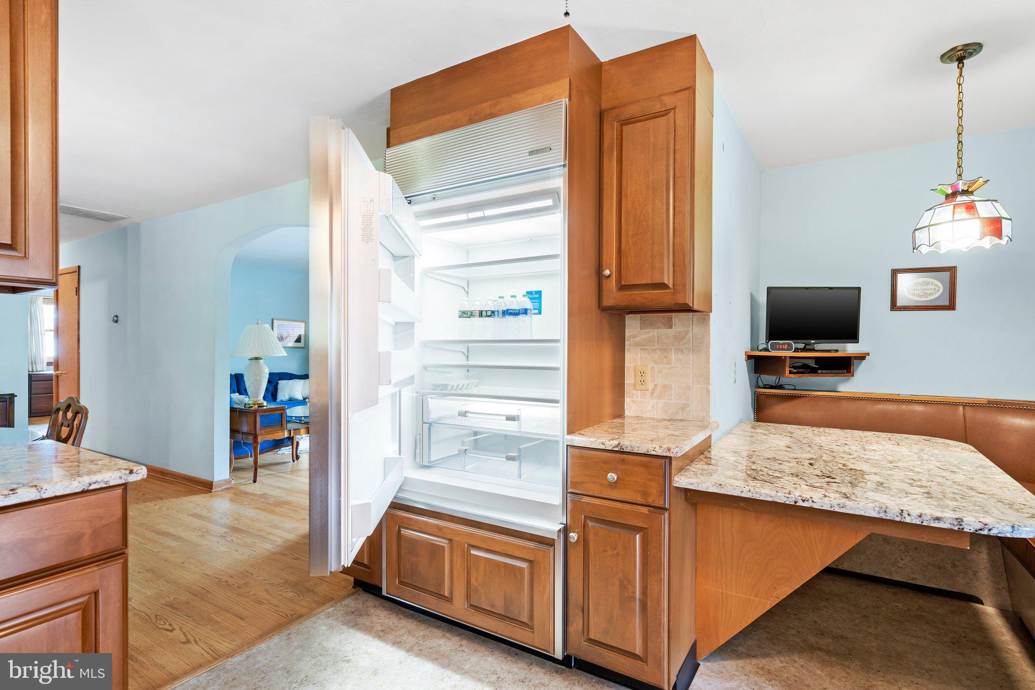 987 Bear Tavern Road Ewing, NJ 08628 - Photo 13 of 29 newer subzero custom fridge