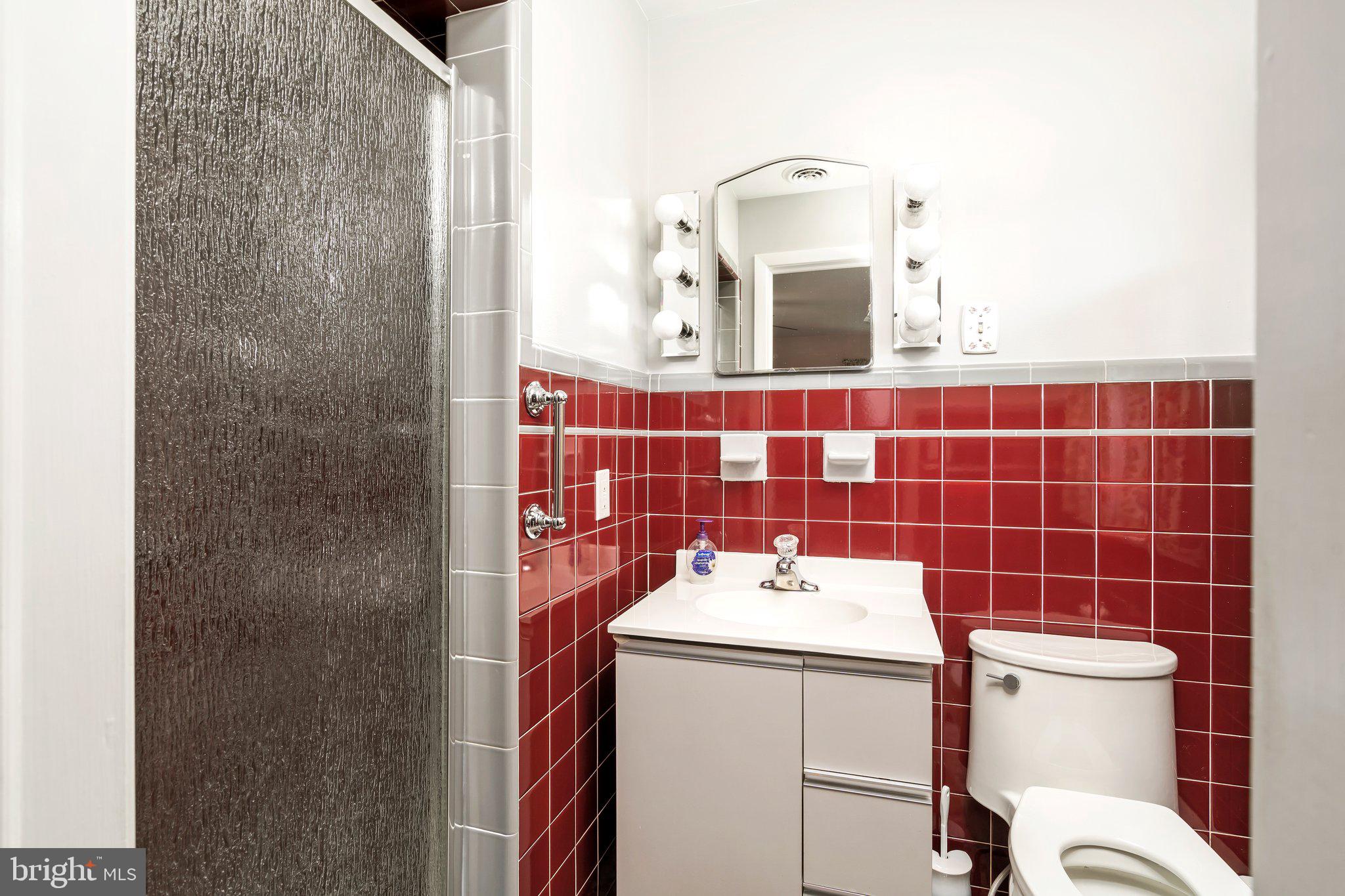 987 Bear Tavern Road Ewing, NJ 08628 - Photo 20 of 29 Primary private full bath