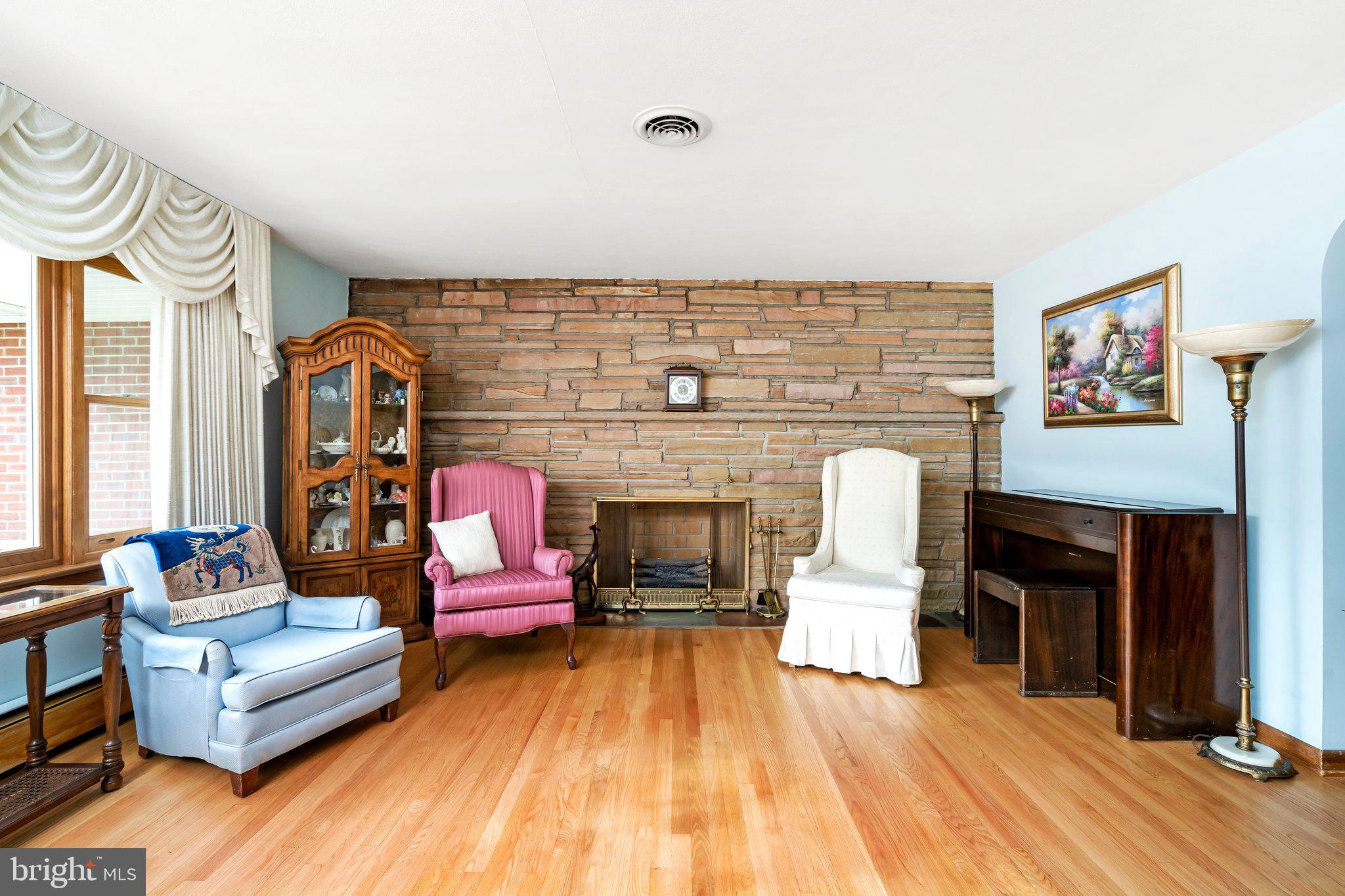 987 Bear Tavern Road Ewing, NJ 08628 - Photo 5 of 29 Formal Living Room