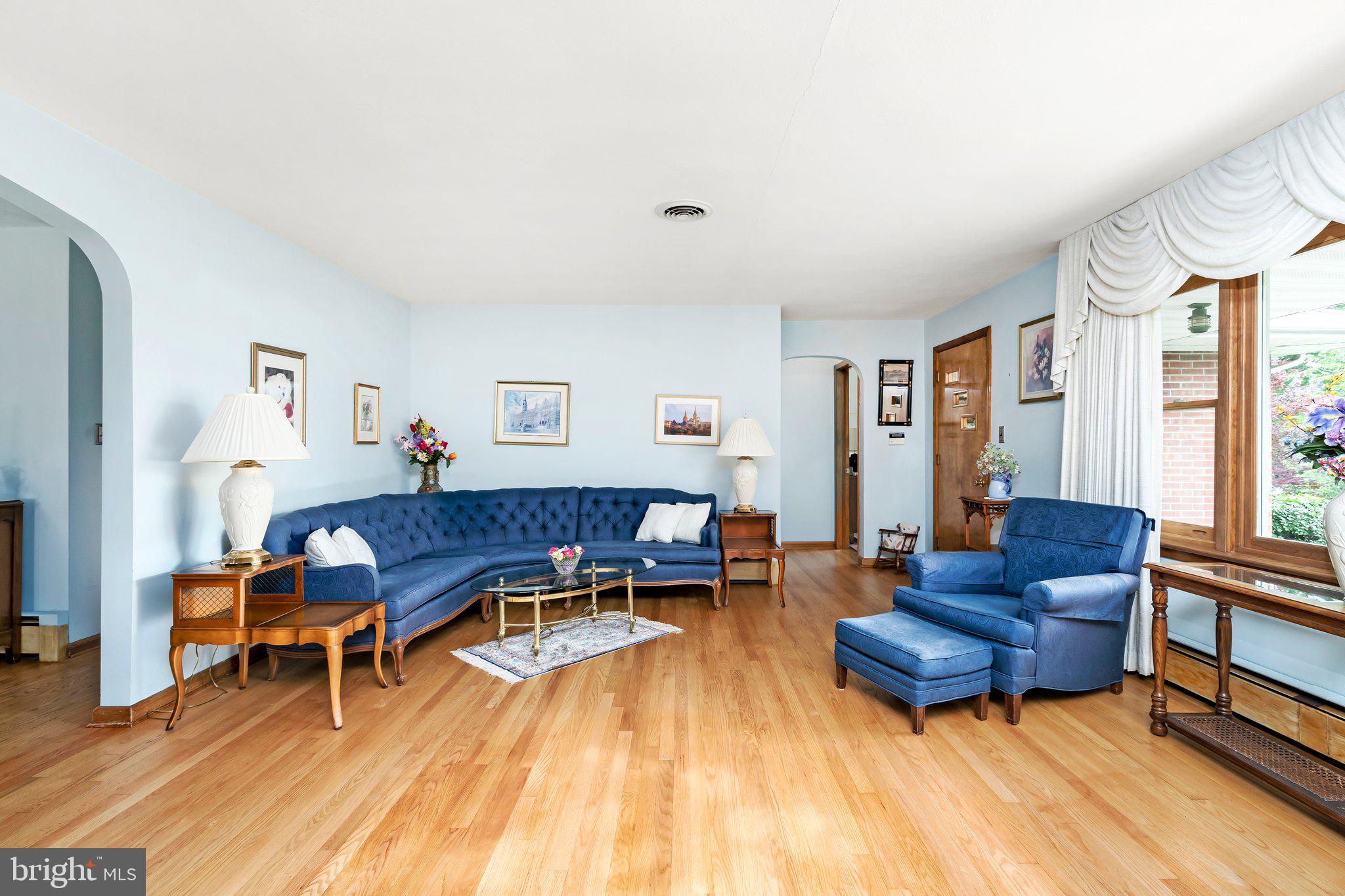 987 Bear Tavern Road Ewing, NJ 08628 - Photo 6 of 29 Formal Living Room