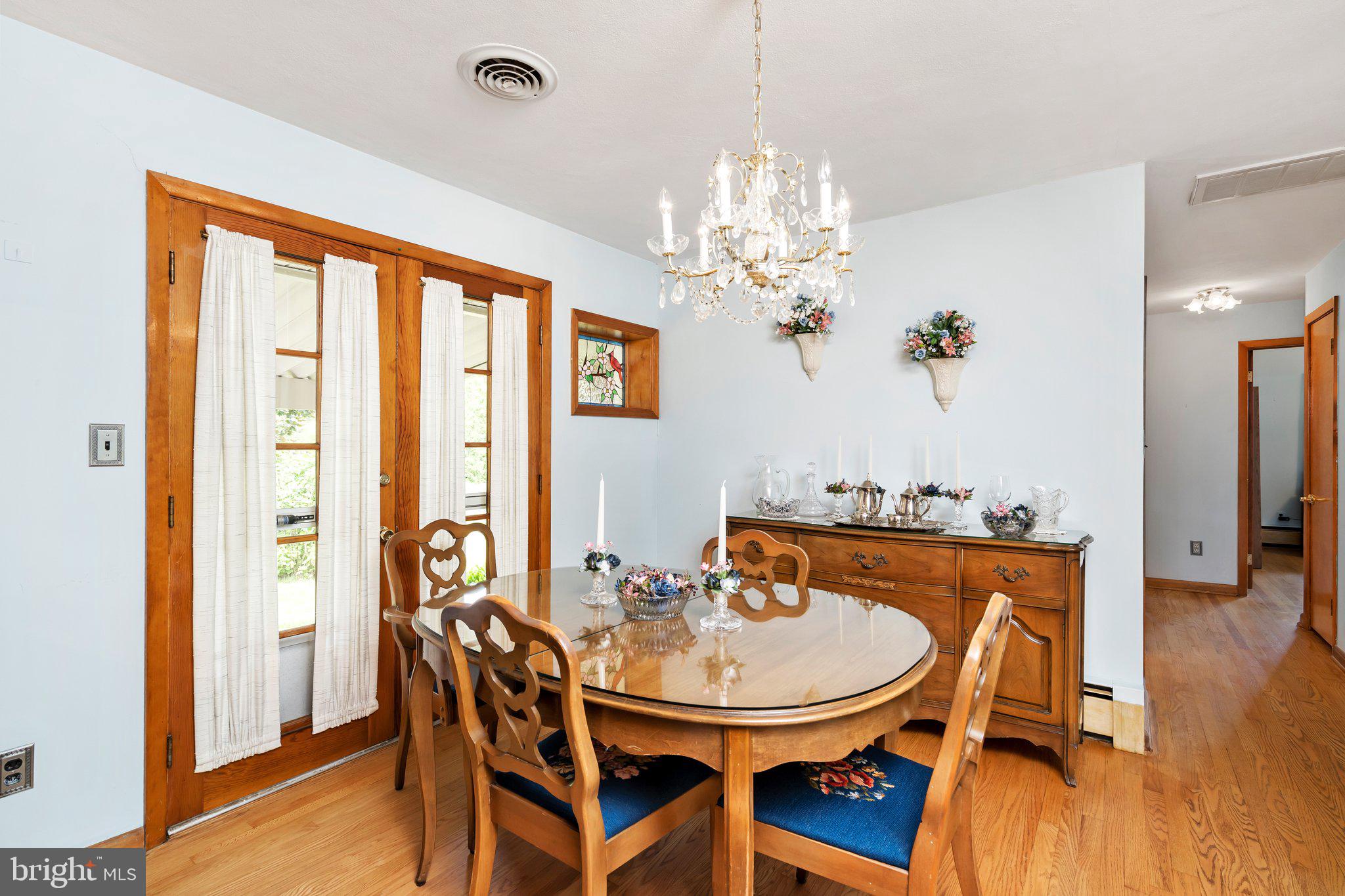 987 Bear Tavern Road Ewing, NJ 08628 - Photo 8 of 29 Formal dining room