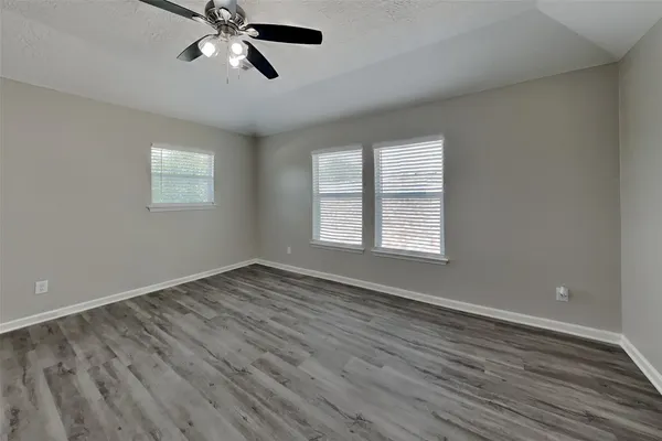 $2,450 | 8618 Cedar Walk Drive, Tomball, TX 77375