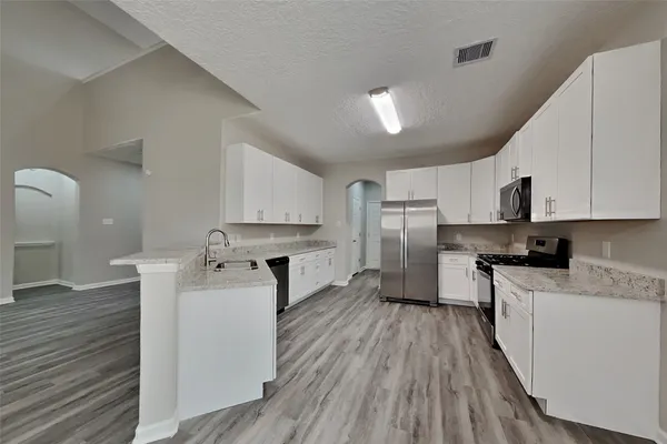 $2,450 | 8618 Cedar Walk Drive, Tomball, TX 77375