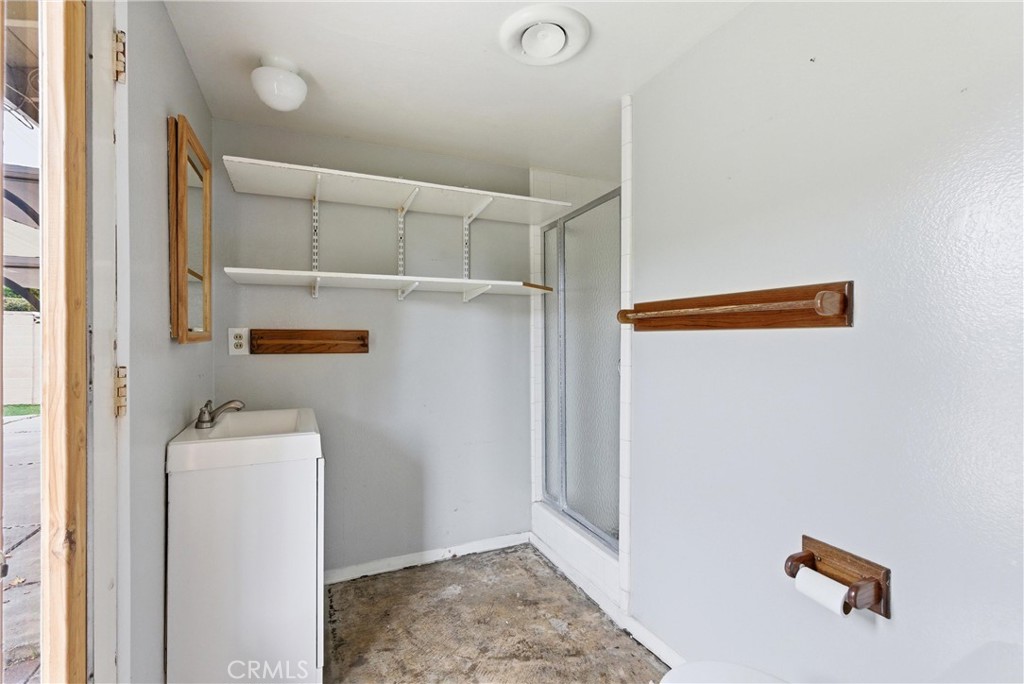 254 Bucknell Road Costa Mesa, CA 92626 - Photo 26 of 32