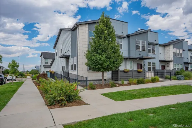 $485,000 | 16101 East Bolling Drive, Denver, CO 80239