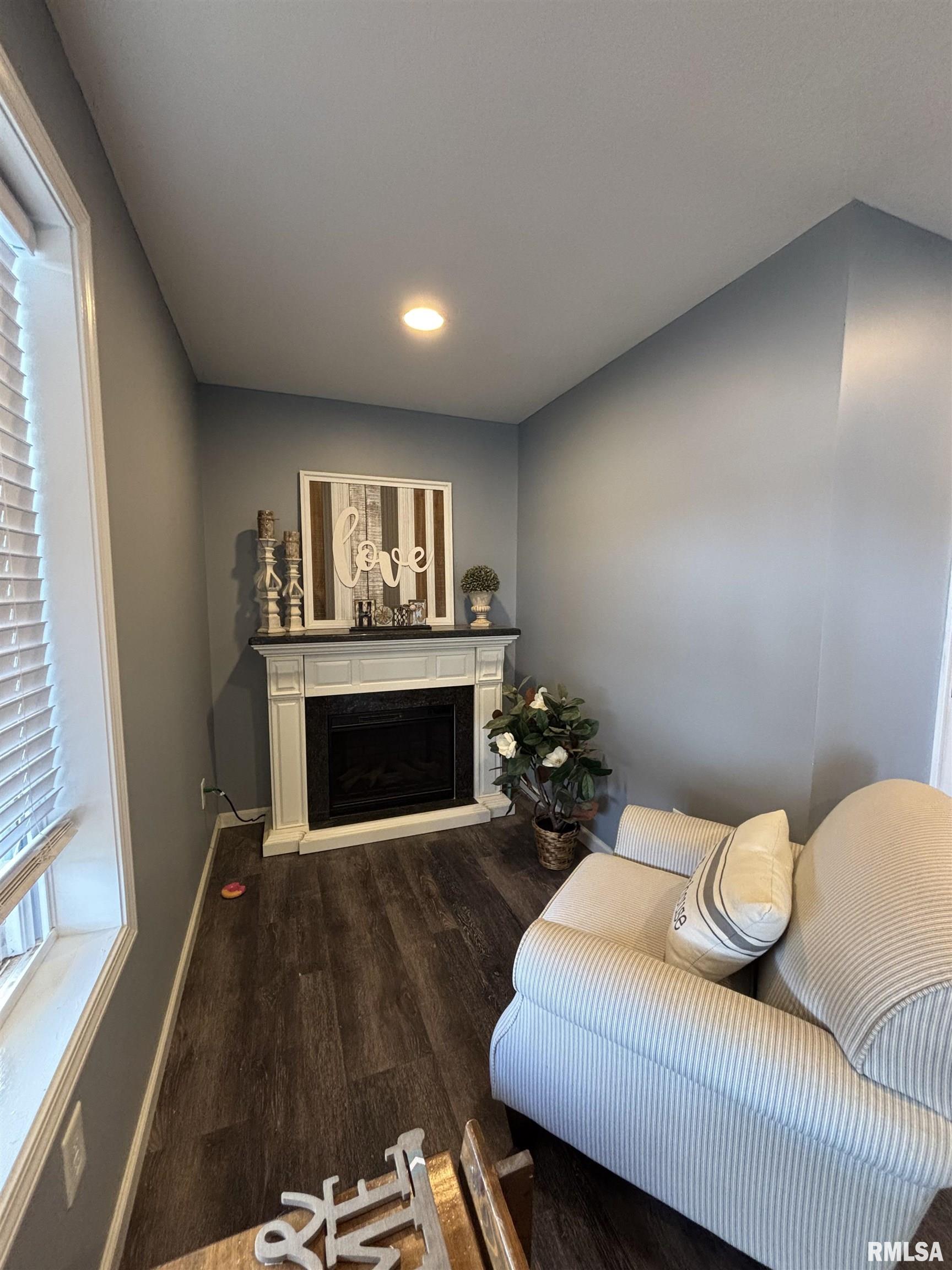 9237 Hohman Lake Road Brookport, IL 62910 - Photo 12 of 28 Gallery Image 12