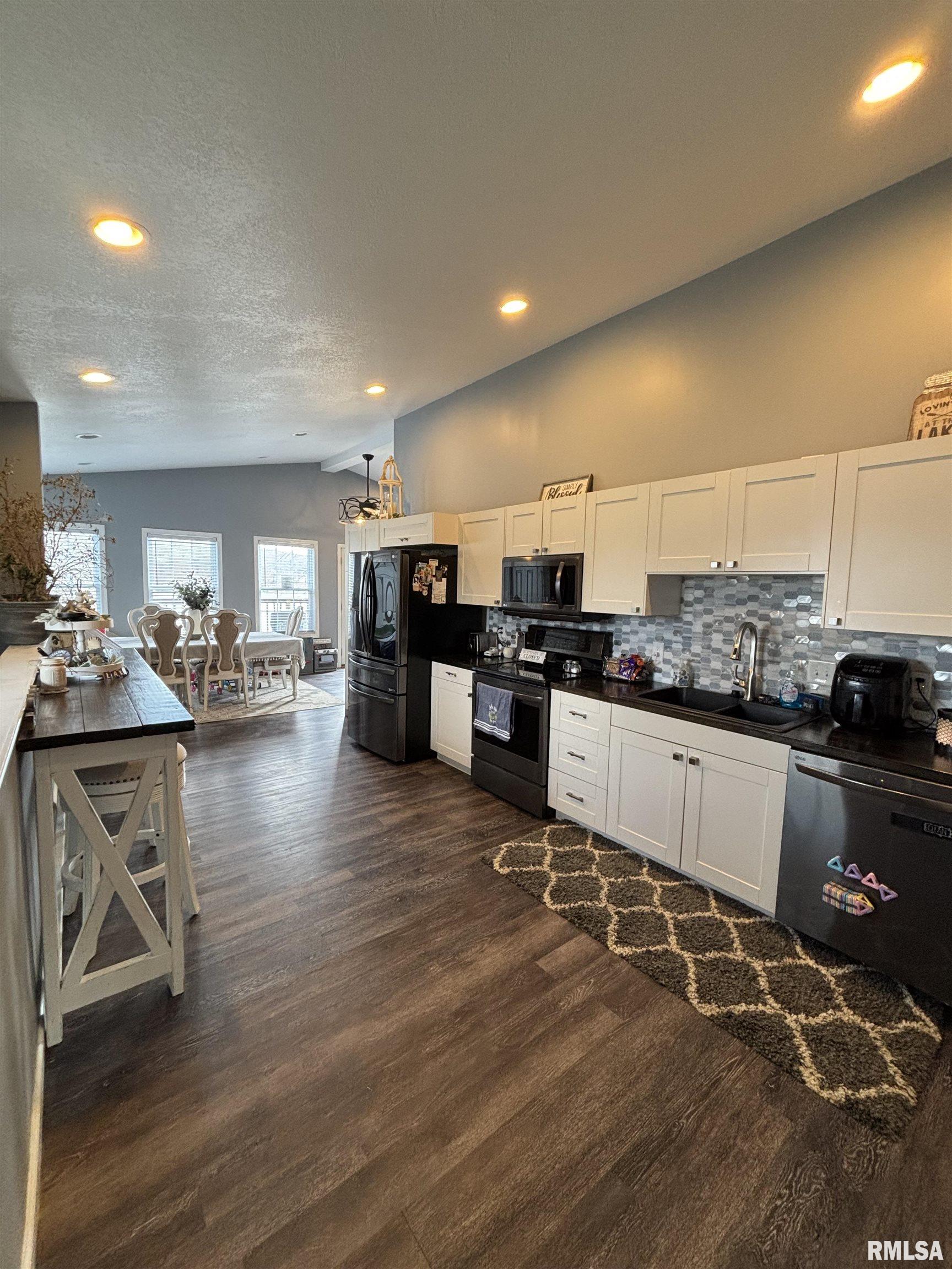 9237 Hohman Lake Road Brookport, IL 62910 - Photo 10 of 28 Gallery Image 10