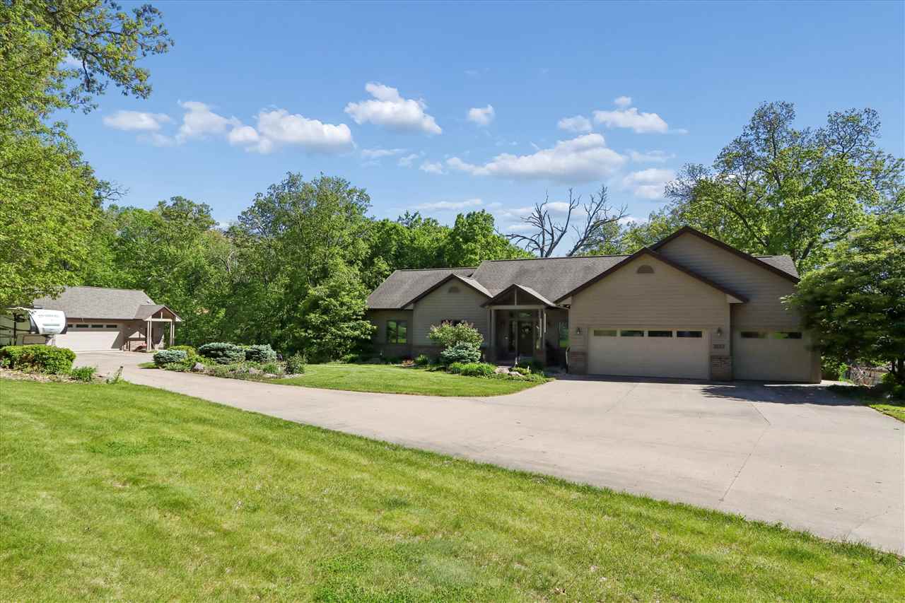 3057 Sandy Beach Road Northeast Swisher, IA 52338 - Photo 34 of 41 Gallery Image 34