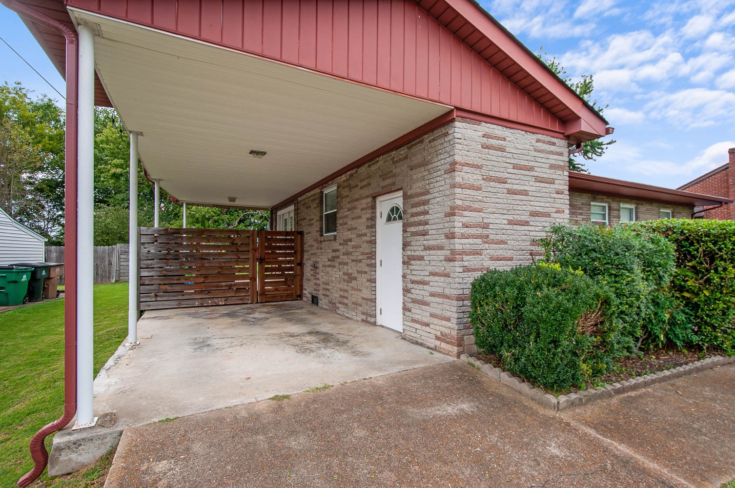 1014 Mitchell Road Nashville, TN 37206 - Photo 29 of 29 a view of a backyard