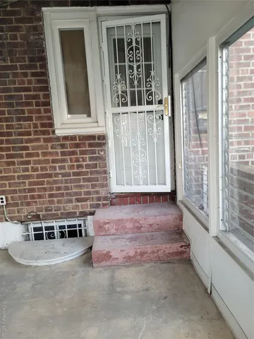 $699,999 | 229-11 141st Avenue | Laurelton