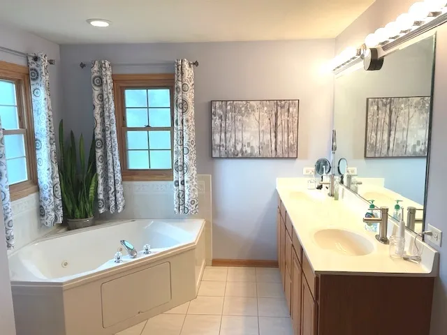 $449,900 | 25200 West Pawnee Lane, Channahon, IL 60410