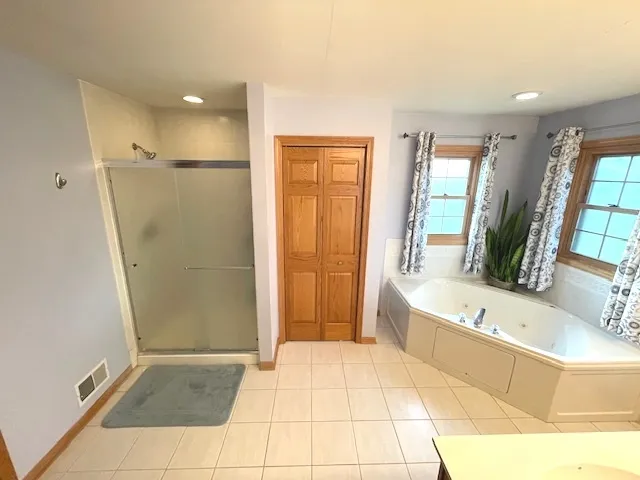 $449,900 | 25200 West Pawnee Lane, Channahon, IL 60410