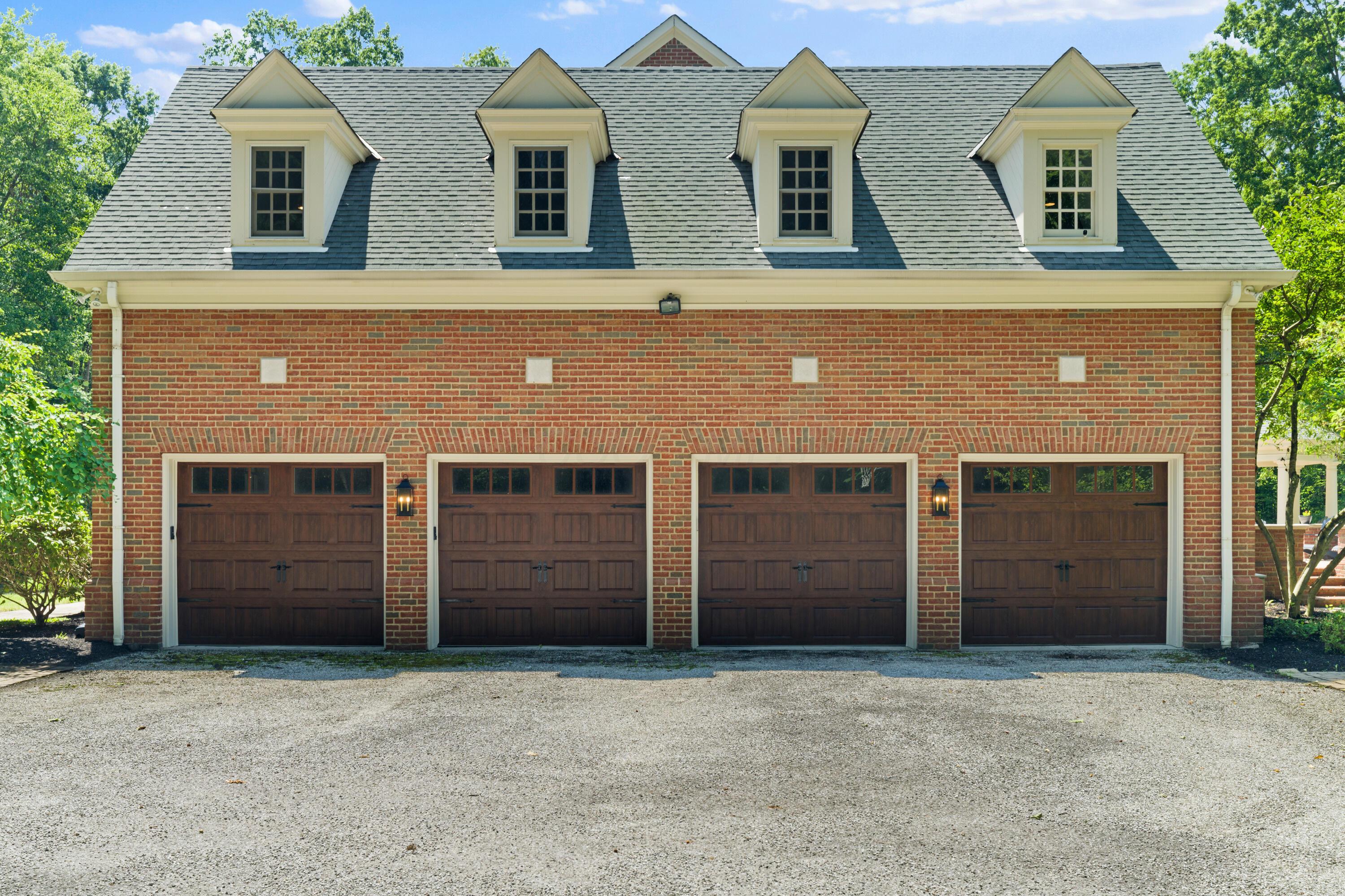 5455 Plantation Road Sunbury, OH 43074 - Photo 108 of 176 4 Car Attached Garage