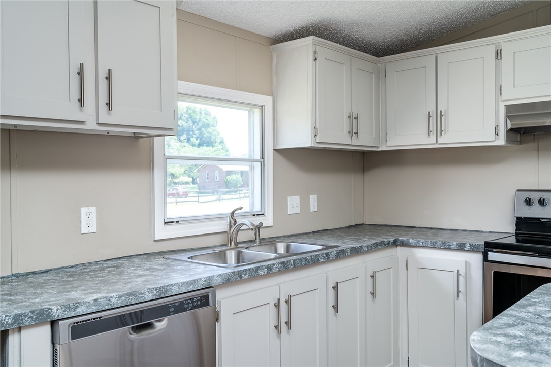 331 Victor Circle Anderson, SC 29625 - Photo 6 of 19 Gallery Image 6