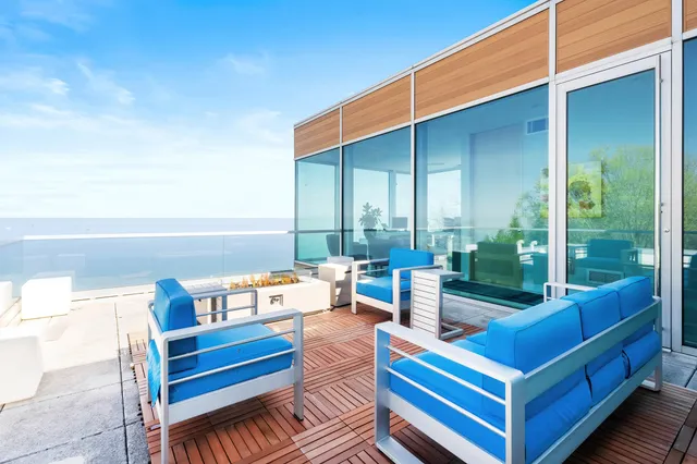 $4,450,000 | 50005 High Point Lane, New Buffalo, MI 49117