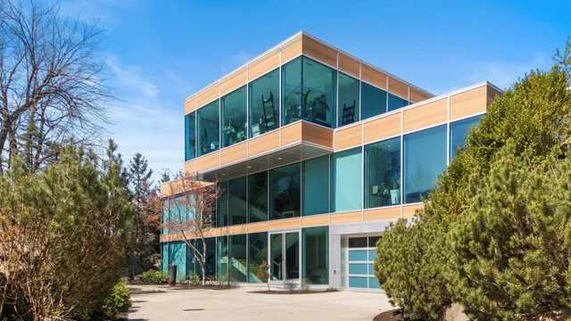 $4,450,000 | 50005 High Point Lane, New Buffalo, MI 49117