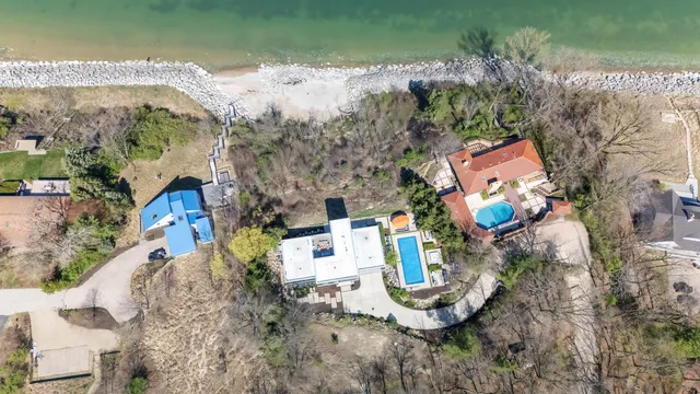 $4,450,000 | 50005 High Point Lane, New Buffalo, MI 49117