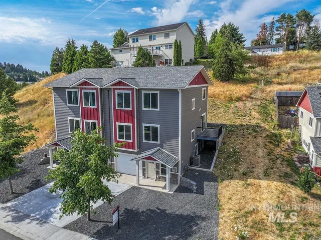 $459,000 | 328 Southview Avenue, Moscow, ID 83843