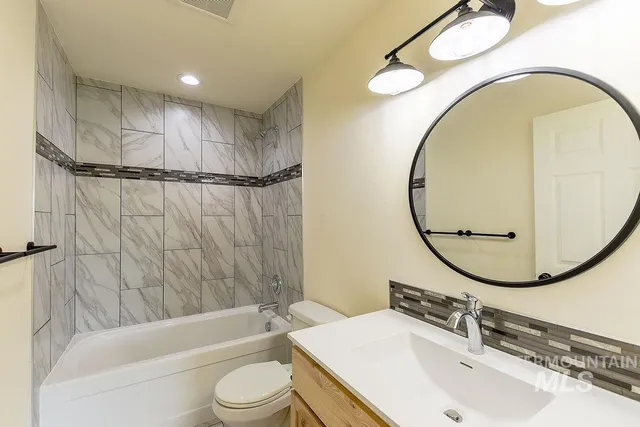 $459,000 | 328 Southview Avenue, Moscow, ID 83843