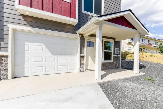 $459,000 | 328 Southview Avenue, Moscow, ID 83843