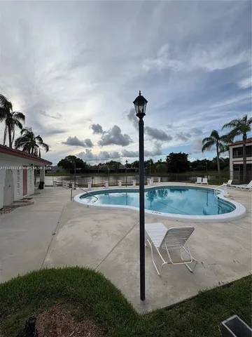 $2,350 | 1226 North Hiatus Road, Unit 1226, Pembroke Pines, FL 33026