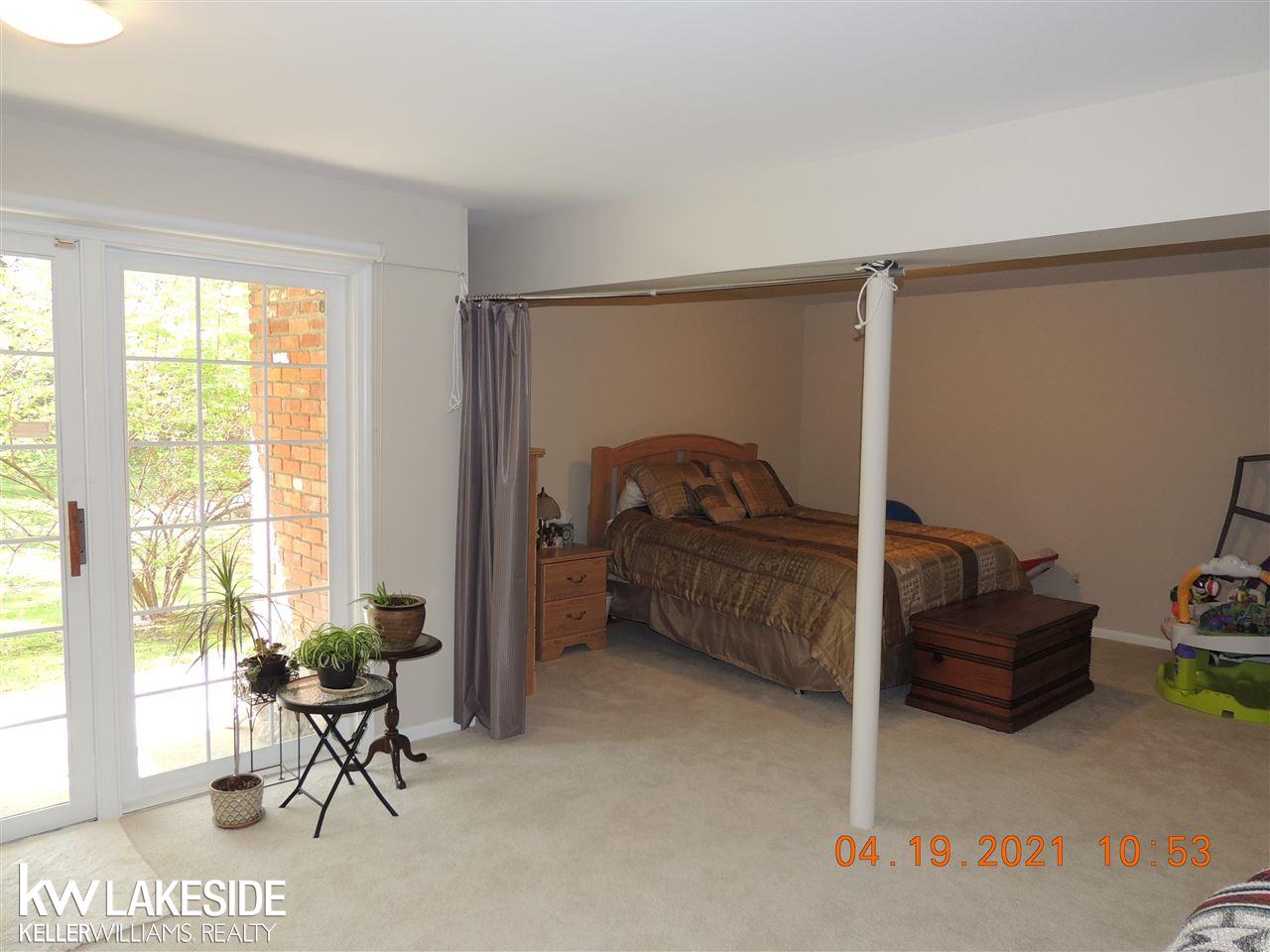 1675 Huntington Park, Unit B Rochester, MI 48309 - Photo 31 of 42 50039251-30.JPG