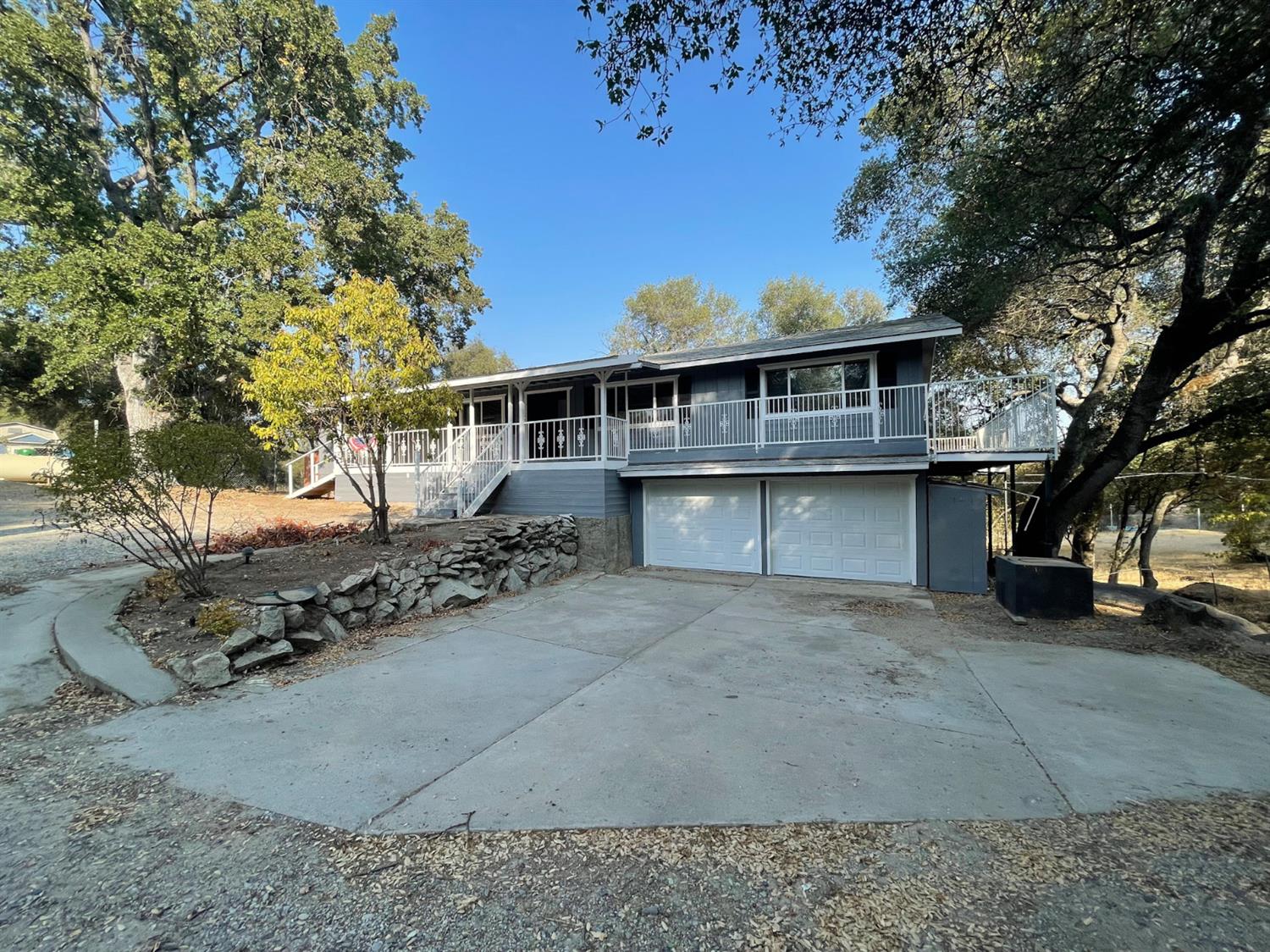 31405 Apache Road Coarsegold, CA 93614 - Photo 2 of 40 Gallery Image 2